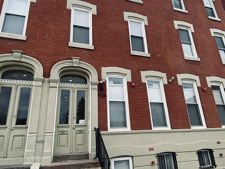 1926 W Girard Ave #3F — Photo 9