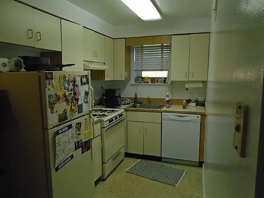 Rented by 18 REALTY | media 38