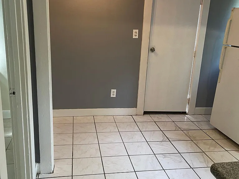1363 Goodlett St — Photo 3