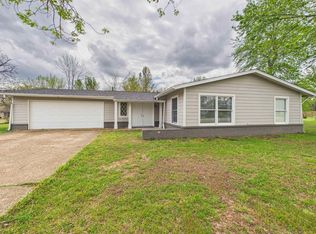 401 Bomber Blvd, Mountain Home, AR 72653