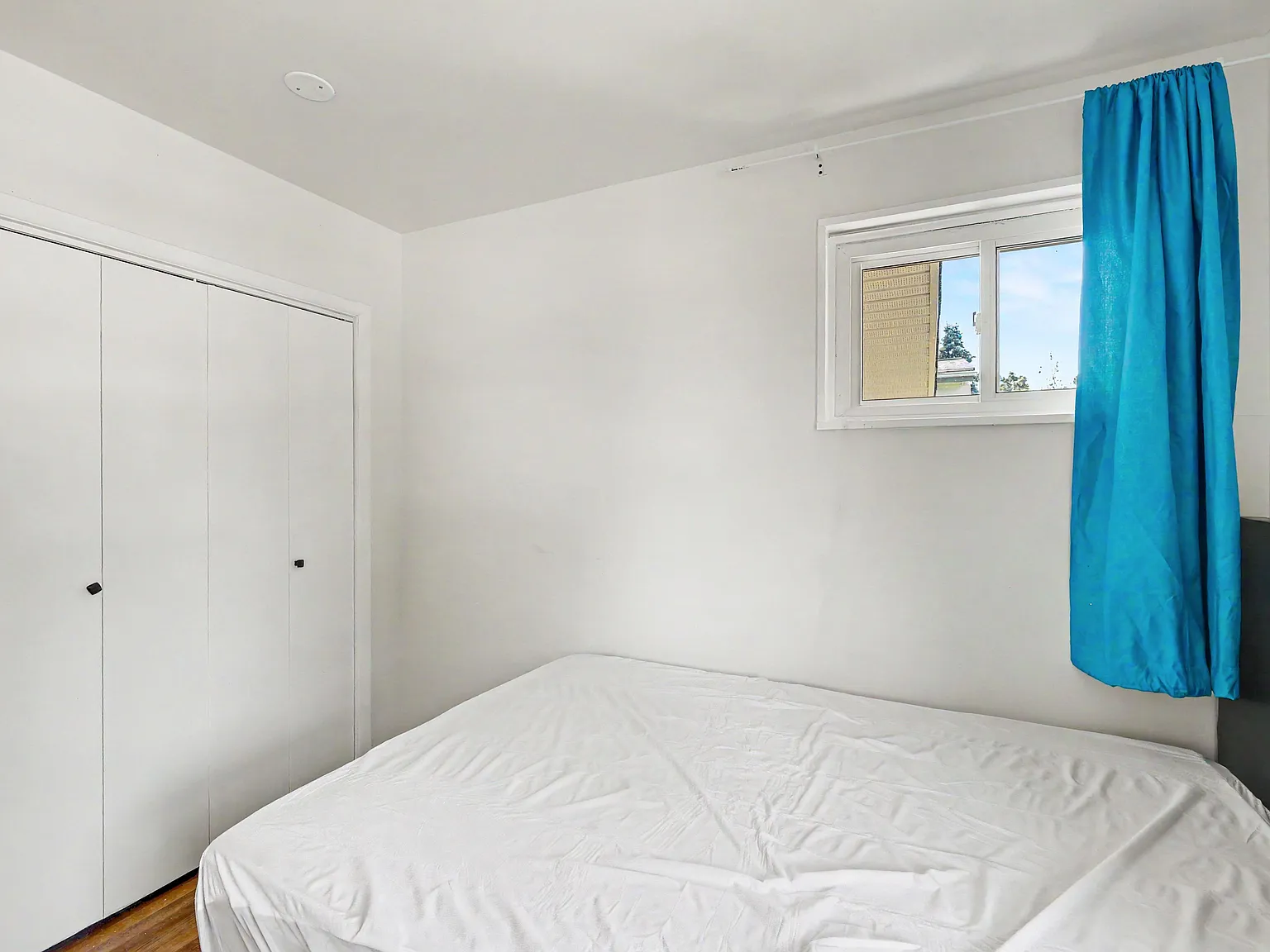 4 bed, 3.0 bath, 1912 sqft, $1,048 — Photo 4