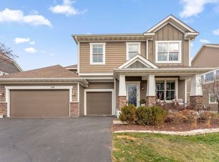 520 Prairie Way S, Bayport, MN 55003
