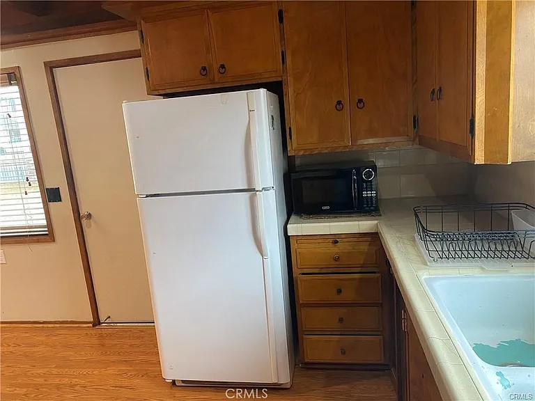 264 W Grandview Dr — Photo 3