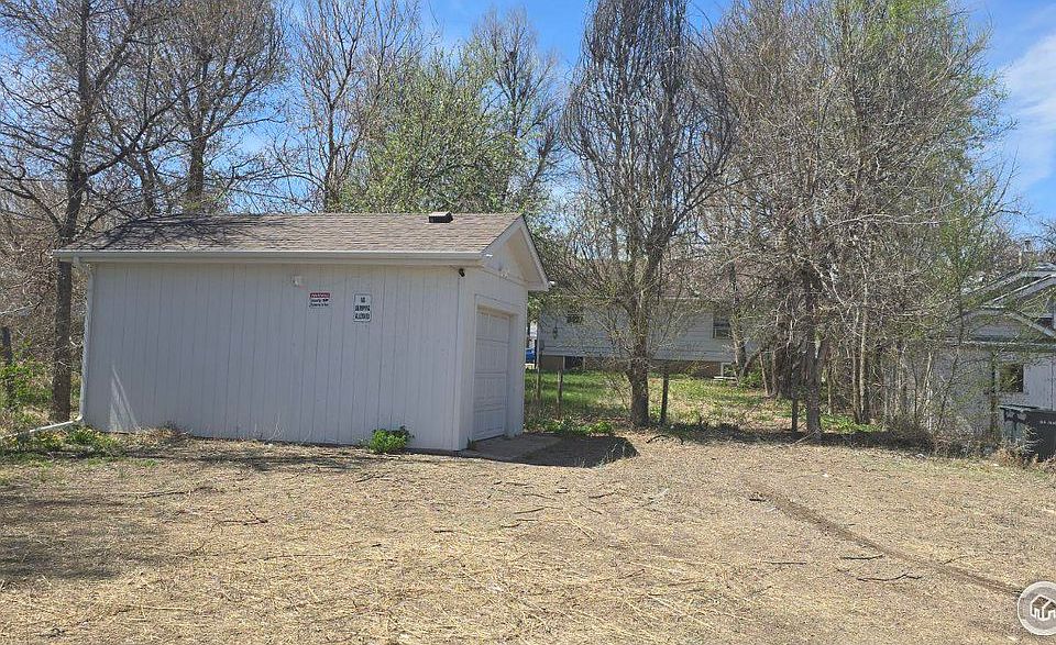 2nd image of 2020 7th Ave