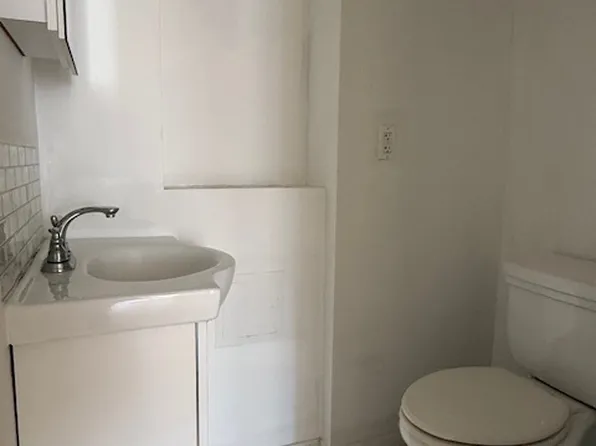 4050 Nostrand Avenue image 14 of 17