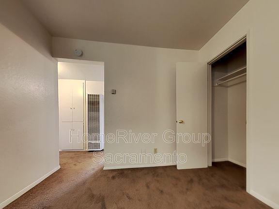 3rd image of 2526 G St APT 4