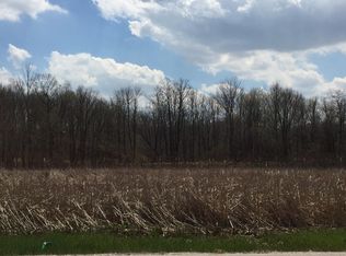 1933 W Puetz Rd, Oak Creek, WI 53154