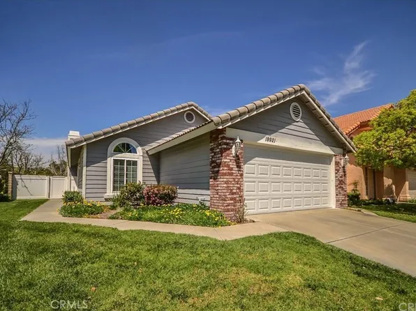 19921 Swallow Ct, Santa Clarita, CA 91351