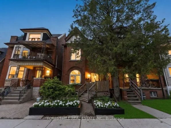 1046 Dovercourt Rd, Toronto, ON M6H 2X8