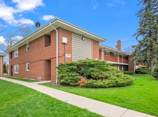 1101 Holiday Ln Unit 10, Des Plaines, IL 60016