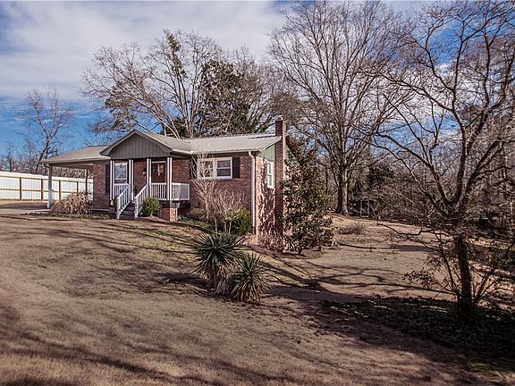 5th image of 219 Motor Boat Club Rd