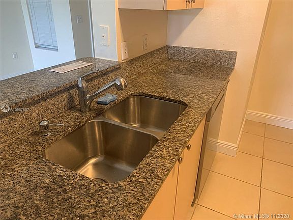 5th image of 2424 Centergate Dr APT 104