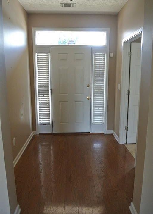 2nd image of 9418 Briarlea Ct