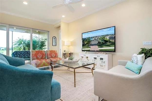416 Castle Pines Ln — Photo 33