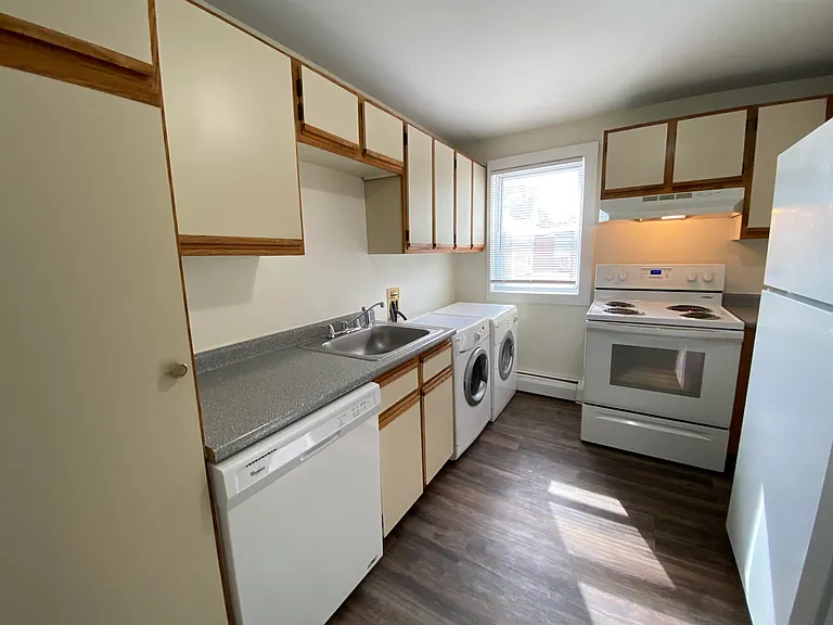 133 2nd St #2S — Photo 5