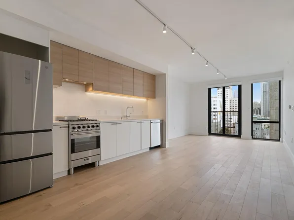 719 Larkin St #802, San Francisco, CA 94109