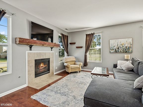 3rd image of 1851 Havens Dr #1851