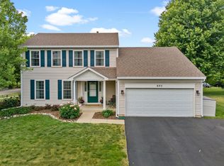 605 Paddock Ln, Batavia, IL 60510