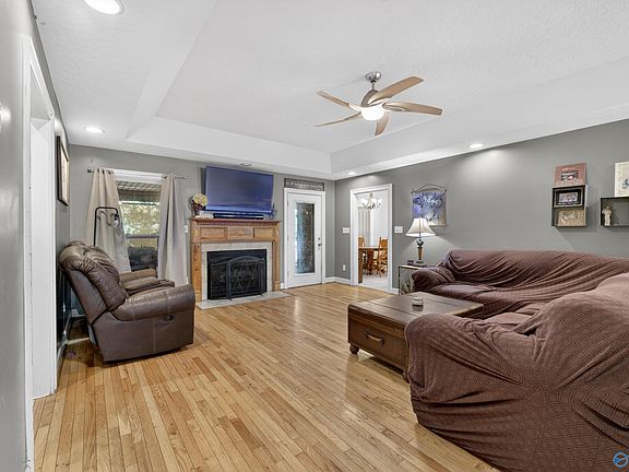 3rd image of 6074 Chula Vista Rd
