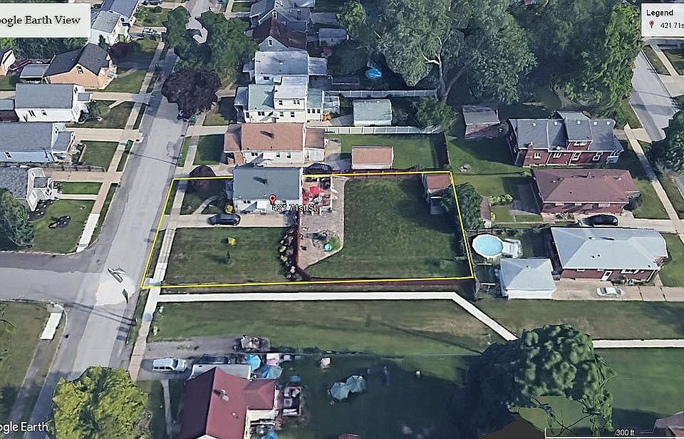 2nd image of 421 71st St