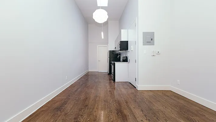 Rented by Nooklyn NYC LLC | media 27