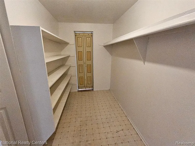 29576 City Center Dr #4 — Photo 6