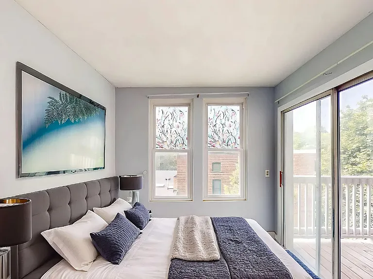 4 Dehaven Dr #2E — Photo 2
