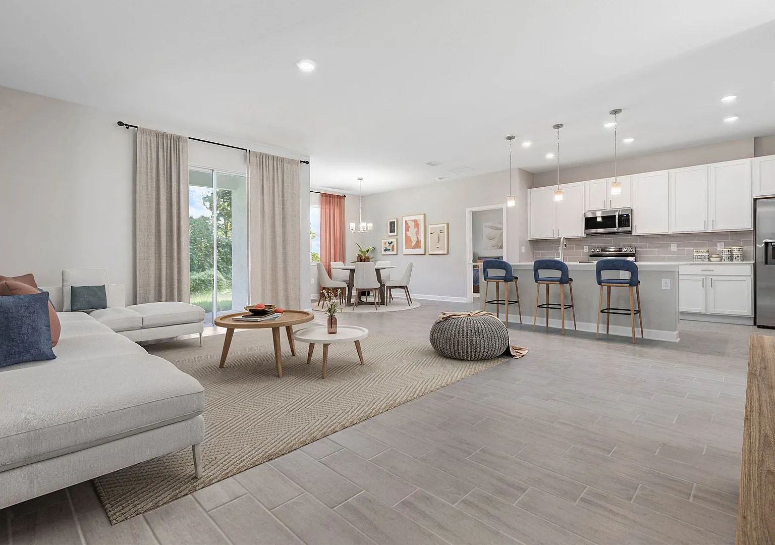 Modern Home Quiet Location with Easy I-75 Access — Photo 3