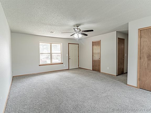 5th image of 323 E Cloud St