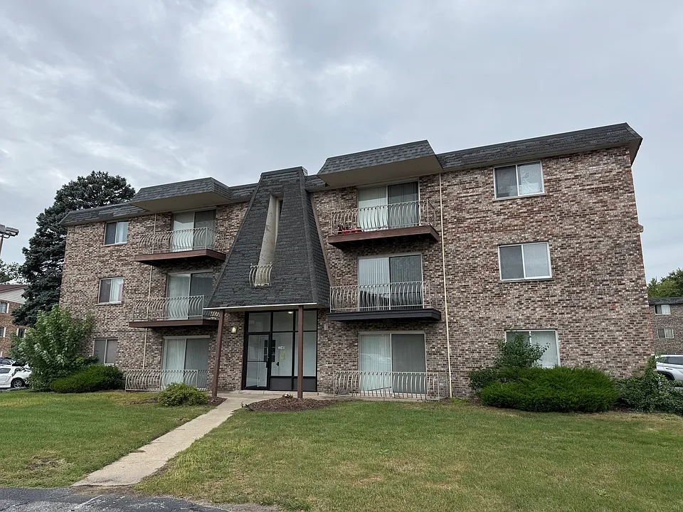2340 182nd Ln #2B