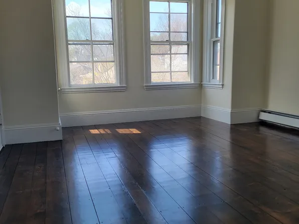 16 Burroughs St Floor 2, Danvers, MA 01923