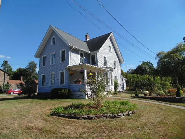 92 Pearl St — Photo 32