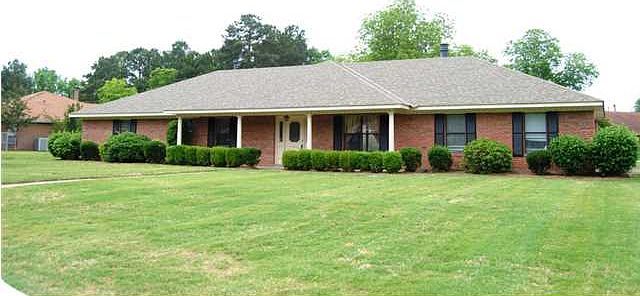 1st image of 331 Oldfield Dr