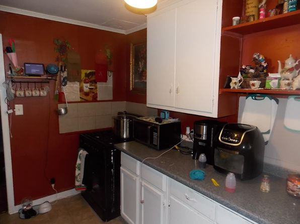 wichita-kansas-443846070 picture