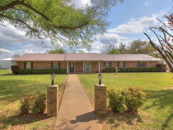 110 Hill Pl, Alto, TX 75925