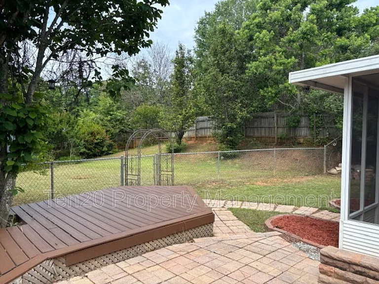 1018 Sugar Mill Dr — Photo 1