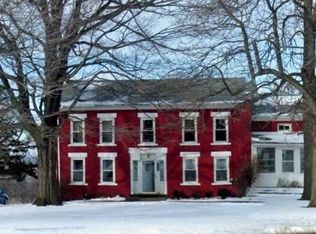 5177 Lower Mountain Rd, Lockport, NY 14094