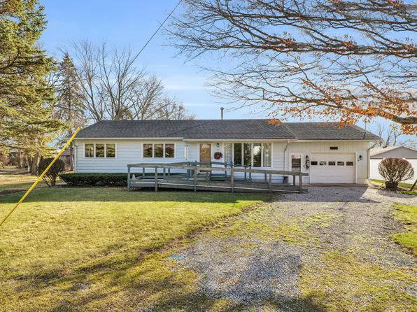 319 Cedar St W, Hoopeston, IL 60942