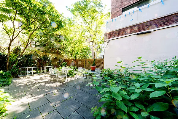 Rented by Douglas Elliman | media 10