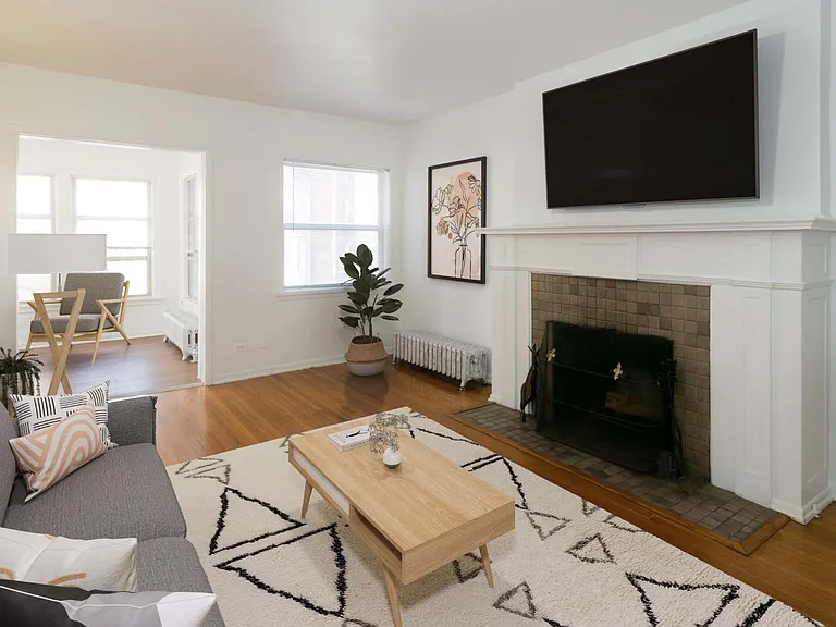 Dining/Living room