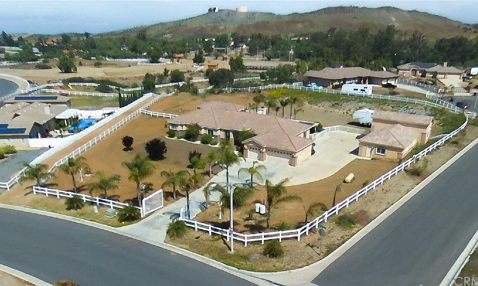 1st image of 18328 Fort Lauder Ln
