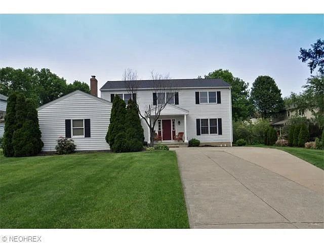 24850 Framingham Dr photo 1