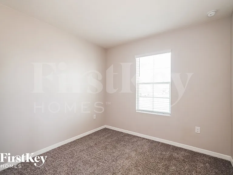 16133 Tuscany Hillside Rd — Photo 12