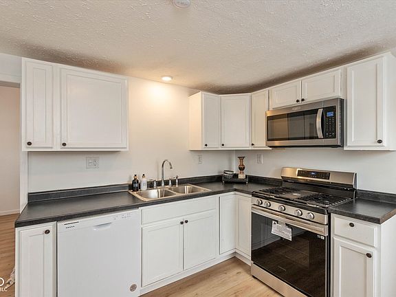 4th image of 1256 Kappes St
