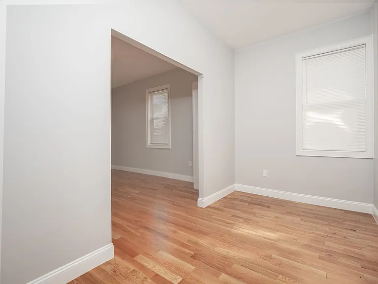 45 Crawford St #1 — Photo 10