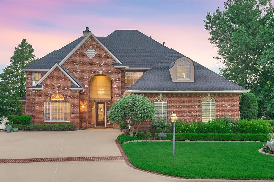 Welcome to 376 Green Cove Drive!