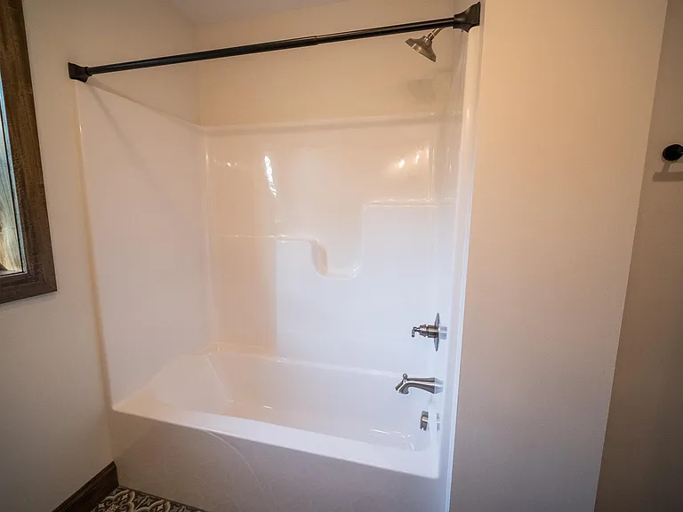 927 E Miller Dr — Photo 16