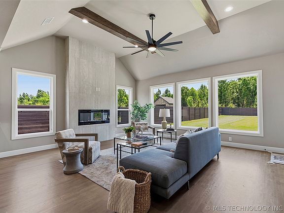 5th image of 3809 W Laredo Pl