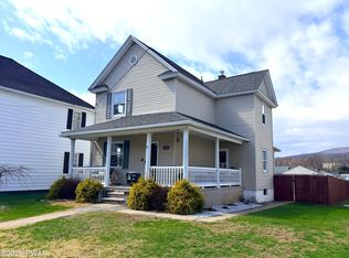 409 Boulevard Ave, Dickson City, PA 18519