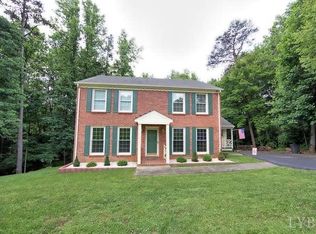 1 Catalpa Rd, Lynchburg, VA 24502